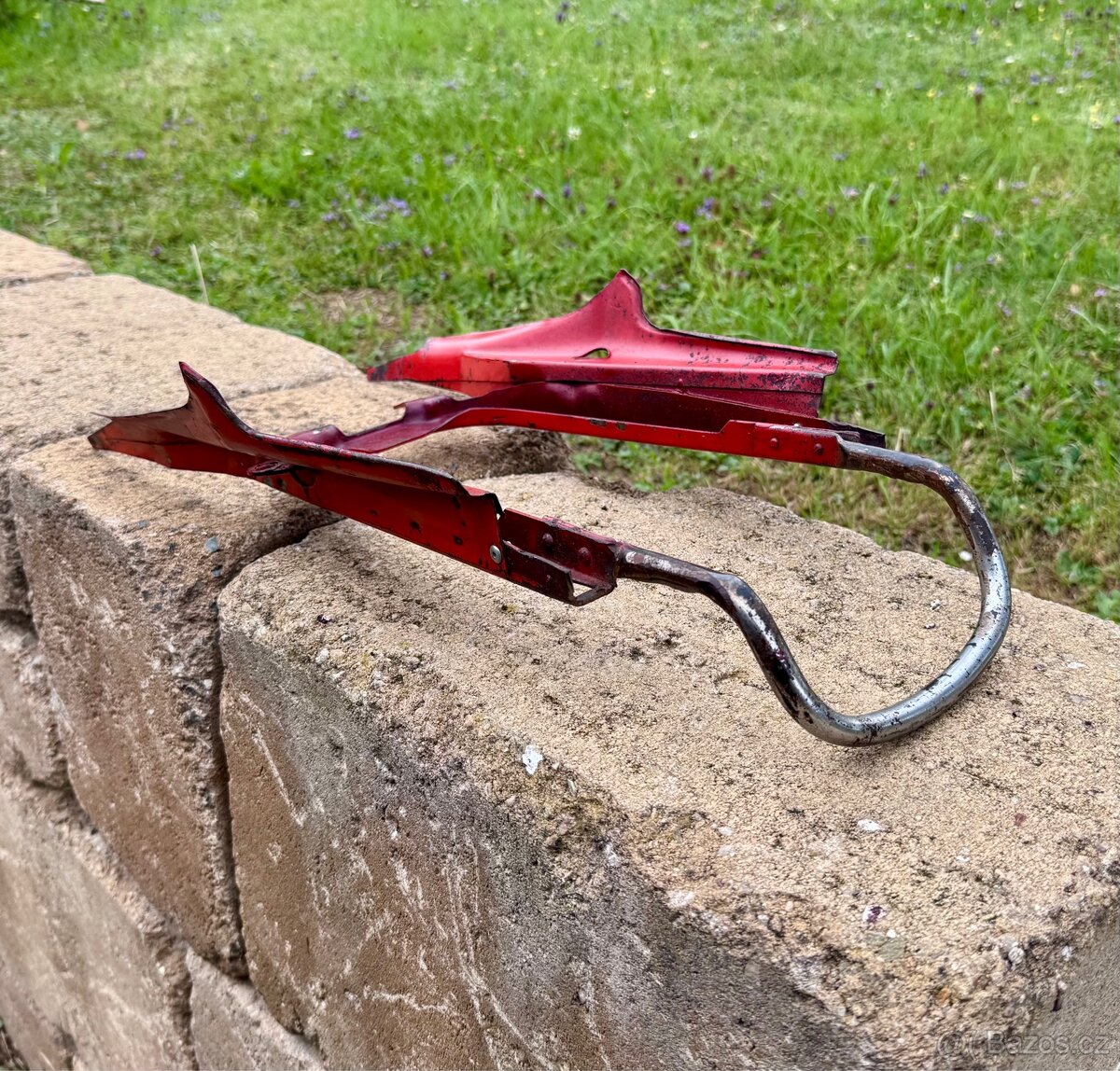 ČZ 125 175 250 sport - podsedlový rámeček - 17