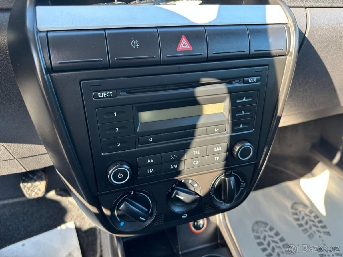 Nabízím Volkswagen Fox 1.2 40kw - 17