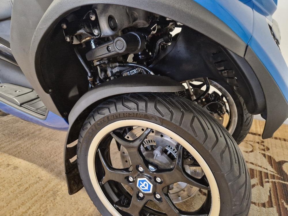 Piaggio MP3 500 ABS LED ESP USB 7/2014 - 17