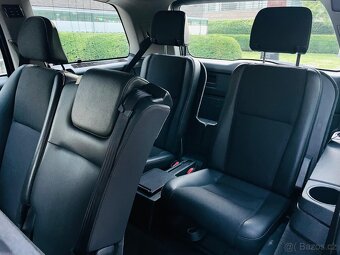 Volvo XC90 2.4D5 136KW 4x4 AUTOMAT NAVI SENZORY SERVISKA - 17