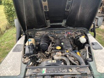 Land Rover Defender 300 TDI 110. Sleva - 17