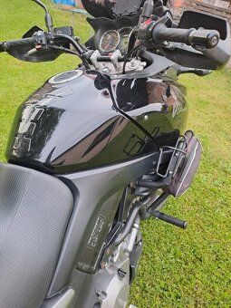 Suzuki DL 1000 V-Strom - 17