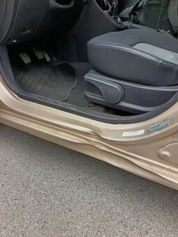 Hyundai i10, 2008, 110 000km - 17