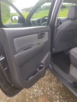 Toyota Hilux - 17