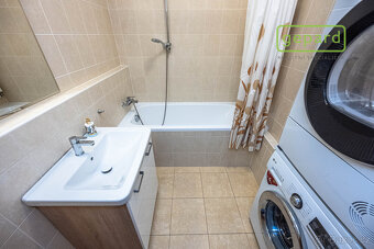 Prostorný a moderní byt 3+kk( 80 m2) s velkou terasou (36 m2 - 17