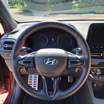Hyundai i30 1.5 117kw WG DCT Nline - 17