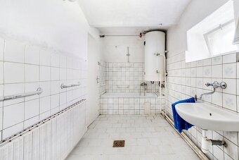 Prodej zemědělské usedlosti 758 m², pozemek 4 530 m² - 17