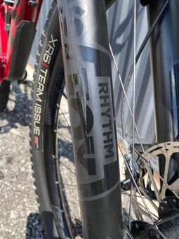 Trek Slash 9.7 Cobra Blood to Magenta Fade, Carbon - 17