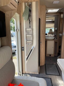 Prodám Eura Mobil integra line 725 QB - 17