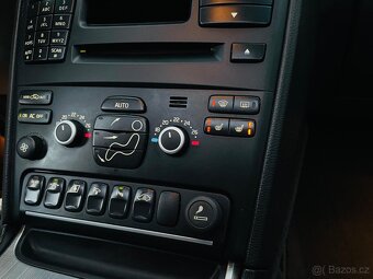 Volvo XC90 2.4 D5 AUTOMAT 1.MAJITEL VÝHŘEV SERVISKA - 17
