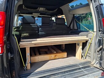 Land Rover Discovery 2 TD5 2.5 101 kW - 17