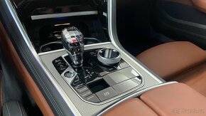 BMW Řada 8, Top stav / carbon paket / Laser - 17
