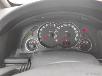 Opel Meriva s platnou TK do 6/2026 r.v. 2009 - 17