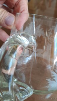 Staré sklo- rosalinové, medové broušené - 17