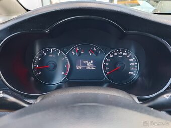 Carens Exclusive 1.6GDi 99kW - 17
