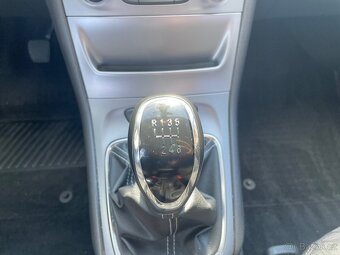 Opel Astra 1.6 cdti 81kw PŮVOD ČR - 17