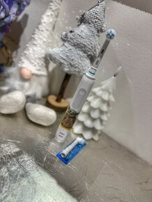 Zubní kartáček Oral-B Junior Pro Star Wars - 17