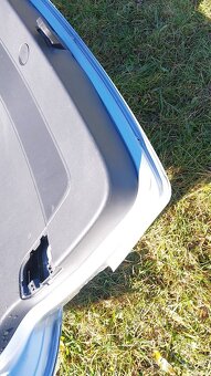 VW GOLF PLUS – DVEŘE KUFR STŘÍBRNÁ LA7W - 17