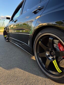 Lancer Evolution IX - 17
