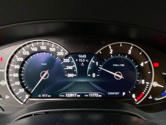 BMW 520d xDrive Touring LuxuryLine 2018 122tkm 4x4 klima ČR - 17