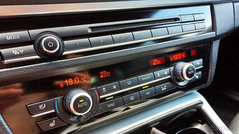 BMW 535d Mpaket-230kW-PANORAMA-TZ-prav.servis - 17