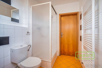 Prodej rodinného domu 123 m2, 4+kk s garáží, pozemek 575 m2, - 17