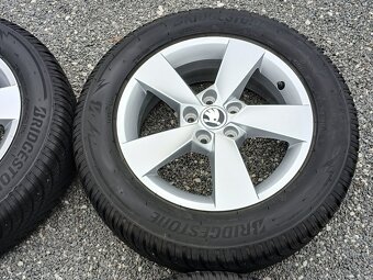 Zánovní zimní orig alu Škoda Fabia 4, 185/65/15 vzorek 8mm - 17