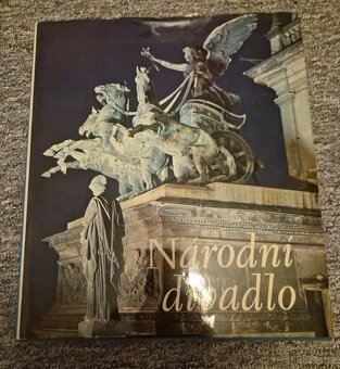 Fotografické publikace - 17