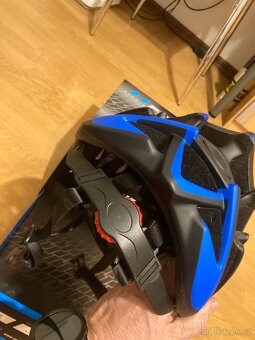 Cyklistická přilba Pro-T Plus, model Tarifa - 17