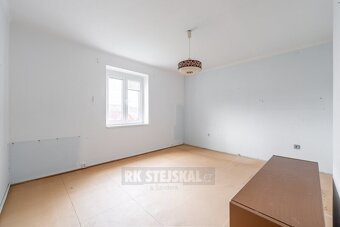 Prodej OV bytu 3+1, 81 m2, byt se zahradou a garáží, Horní B - 17