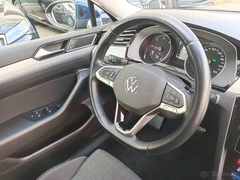 VW Passat B8 Variant 2.0TDI 110kW DSG Matrix ACC ERGO DAB Qi - 17