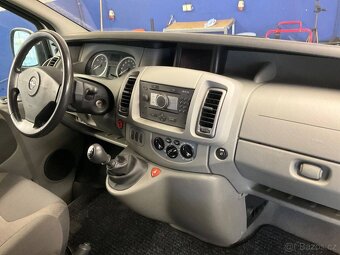 Opel Vivaro 2.5CDTI 107kW Cosmo,8.míst,tažné,serviska,Klima. - 17