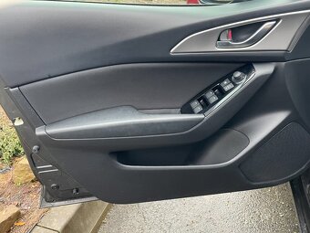 MAZDA 3 2.0i HEADUP AUTOMAT SERVISKA -DPH - 17