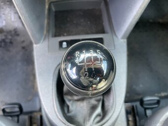 VW CADDY MAXI 1,6 TDI 75kw 5míst Tažné 09/2011 - 17