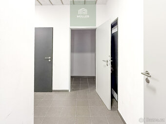 Pronájem moderního bytu 2+kk s balkonem, sklepem a parkování - 17
