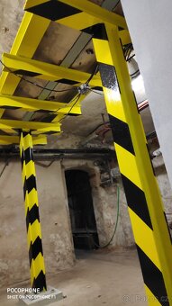 Lakování , malířské služby , drobné zednické práce. - 17