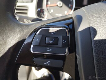 VOLKSWAGEN TOUAREG 3,0TDI,180KW,DVOJÍ SADA KOL - 17