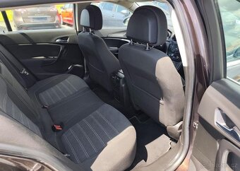 Opel Insignia 2.0 CDTI 4x4 Automat, nafta automat 118 kw - 17