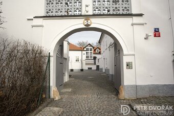 Pronájem bytu 1+1 27 m2, U Pernikářky, Praha 5 - Smíchov - 17