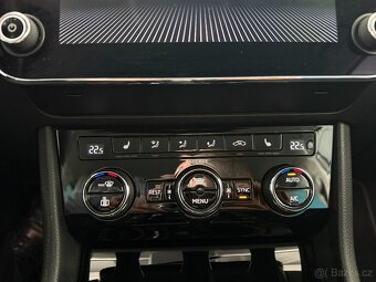 Škoda Superb 2,0 4X4,STYLE,SERVISKA,ČR - 17
