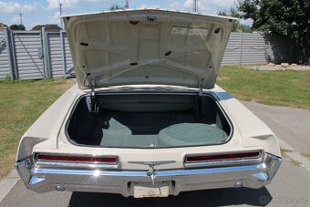 1966 Pontiac Bonneville Convertible 389 V8 - 17