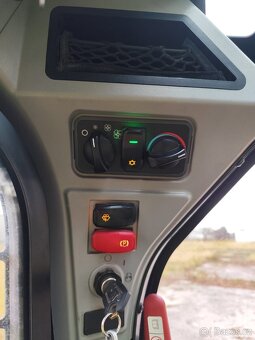 Nakladač CAT 262D3, posledný model. Plná výbava. ŠPZ. - 17