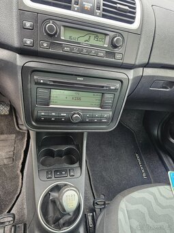 Skoda roomster 1.4i 63kw - 17