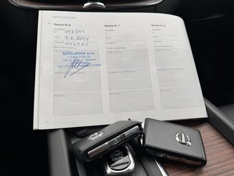 Volvo XC60, D5 AWD AT 173kw - 17