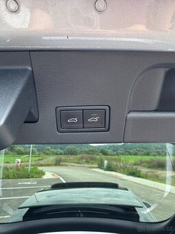 Predám VW Arteon R-line 2.0 TSI 140kW DSG - 17