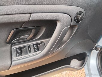 Škoda Roomster 1,2tsi,63kw,klima,serviska,2013 - 17