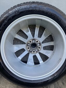 ALU disky + letní gumy PIRELLI / Karoq 225/50 R18 95W - 17