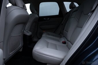 Volvo XC60 T8 Twin Engine 288kW,Inscription,AWD,ČR,Servis - 17