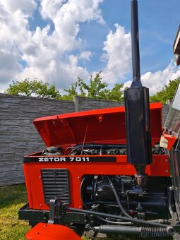 Traktor Zetor 7011 s TP, SPZ a platnou STK - 17