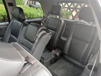Volvo XC90 2.5T AWD benzín - 17